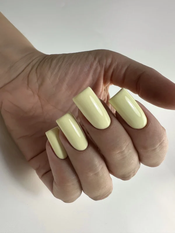 Gel lak PNB - 8 ml - Butter Yellow - slika 3